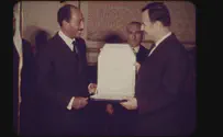 מסך ההסוואה והמפעיל של בכיר סוכני המוסד 