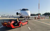 В аэропорту Бен-Гурион самолёт врезался в фонарный столб