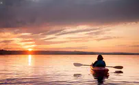 Watch: In 1st ever, man crosses Atlantic in rowing boat 