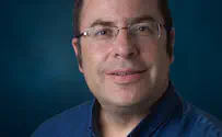 סוכה תחת מרפסת? השתקפות היחס להלכה