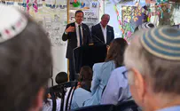 הרצוג בסוכה של הקהילה הקונסרבטיבית ברעננה
