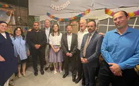 קארה ובוסו בסוכה של וולדיגר