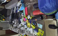 פלאפונים, כרטיסי רב קו, כסף מזומן ורמקולים: תושב קריית ארבע גנב ציוד מנערות שהתארחו ביישוב