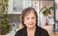 "הכתיבה היא כמו אוויר לנשימה בשבילי"