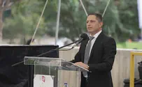 "למחות בעד או נגד באופן מכובד"