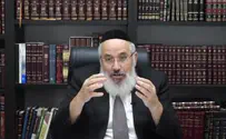 רבה של אור יהודה: חובה לשאת את הנשק בשבת