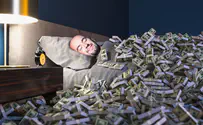 המיליונר הסתיר ממשפחתו: שלא יהפכו לעצלנים