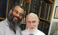 הרב דוד פוקס רשם לי ציק בסכום של 5,800 ₪