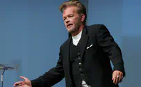 A rock star channels Jewish outrage at antisemitism