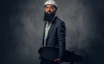 Iran's 'celebrity' roll skater in trouble for shelving hijab?