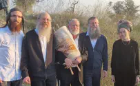 אלף איש בהכנסת ספר תורה לזכרו בחומש