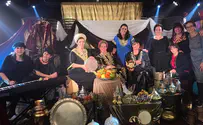 הנשים שמחדשות את המסורת של 'עיד אל בנאת'