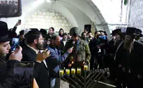 חנוכייה בלב שכם      