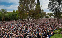 Аруц 7 ведет прямую трансляцию с похорон раввина Хаима Друкмана
