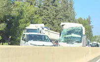 40 פצועים פונו לבתי חולים: ילדה נפצעה באורח קשה בתאונה במחלף לטרון