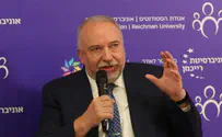 ליברמן העיד: שרה נתניהו מתערבת במינויים