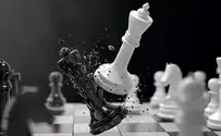 Single move chess players