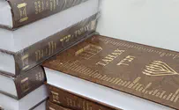 How missionary bibles are finding their way into synagogues