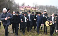 הרב ישראל אברג'ל וחסידיו במסע לפולין • גלריה