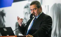 Former police commissioner to headline anti-government protest