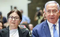 מחאה נגד הדמוקרטיה                  