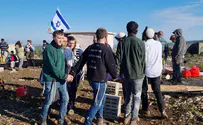 כוחות הביטחון מפנים מאחז שהוקם בבנימין