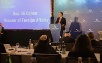צילום: עמית אלקיים COP שר החוץ אלי כהן בוועידת הנשיאים: "אחים שלנו אתם"