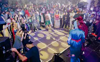 Purim party for wounded soldiers helps them leave pain behind