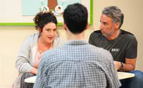 הצגה חדשה ואקטואלית: שיעור