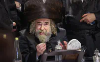 תקרית חריגה: חסיד תפס את רגליו של האדמו"ר
