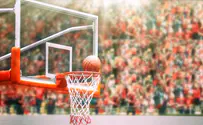 Meyers Leonard signs for season with NBA's Milwaukee Bucks