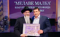 צילום: לוי נאזרוב. מכתב ישן ורכב ששופץ