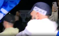 צוות חדשות 13 הותקף בהפגנה באור עקיבא