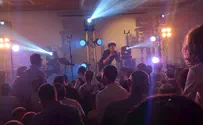 מרגש: ילדי תלמוד תורה ירוחם בשירת המונים
