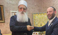 השייח' דן על מקרים רפואיים במדינות אויב