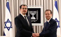 הנשיא קיבל כתב האמנה של שגריר מאזרבייג'ן