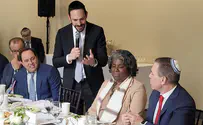 שגרירת ארה"ב באו"ם לינדה תומאס גרינפילד קראה בהגדה של פסח