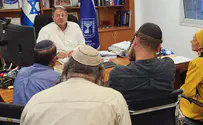 השר בן גביר פגש את הורי העצורים המינהליים