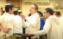 ישיבת מקור חיים מציגה: ניגון ריקוד