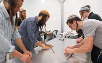 אפיית מצות בישיבת חומש