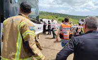 Four yeshiva students injured after bus hits them