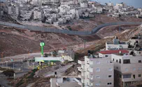 Bus torched in Jerusalem
