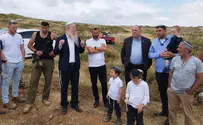 הרב שנרב התרגש עד דמעות בחנוכת מצפה רנה