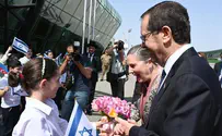 הרצוג התקבל באזרבייג'ן על ידי ילדי חב"ד