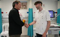"באתי לומר תודה": חמישה חודשים לאחר הנפילה יוני קדם חזר לבית החולים