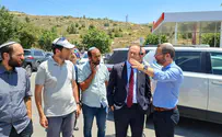 ישראל גנץ העביר את לשכתו למקום הפיגוע