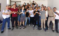 תלמידי תיכון מנפיקים תעודת זהות בלי תור