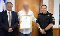 קובי יקותיאל שחיסל מחבל קיבל תעודת הוקרה