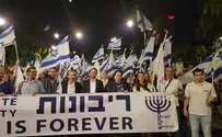 מאות צעדו דרך החומות לכותל המערבי