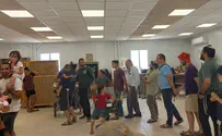 הרב אריאל התרגש וברך 'מציב גבול אלמנה'